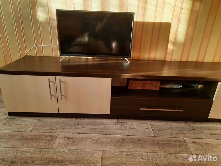 Тумба под телевизор