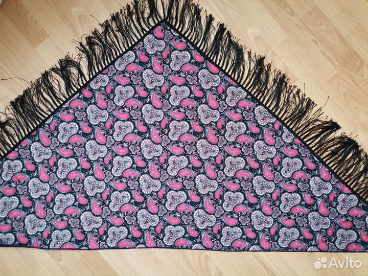 Павловопосадские платки Косынка Dulanna на флисе