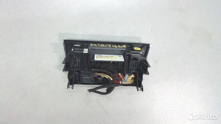 Переключатель отопителя Audi Q3, 2012