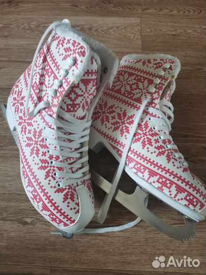 Коньки женские