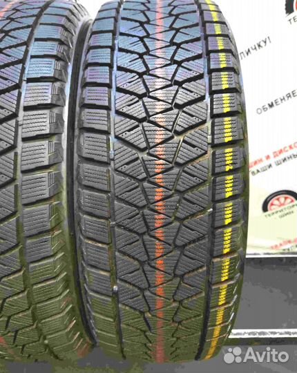Bridgestone Blizzak DM-V2 215/60 R17 96S
