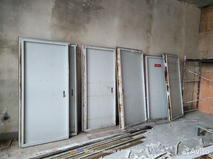 Продам двери бу