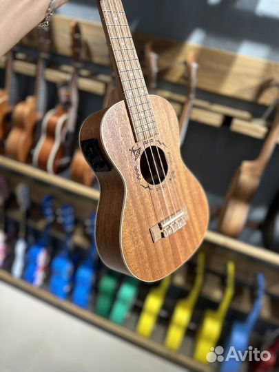 Flight DUC323 EQ MAH Укулеле с подключением