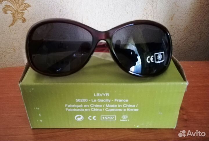 Очки женские солнцезащитные Yves Rocher, Франция