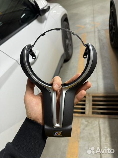 Оригинальная накладка руля BMW M2/M3/M4/M5