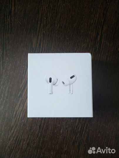 Наушники earpods Pro with Wireless Charging Case