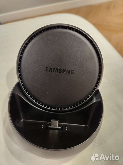 Док станция Samsung Dex Station EE-MG950