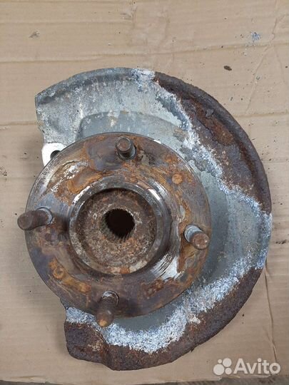 Кулак поворотный Mitsubishi Lancer 9 2003-2008