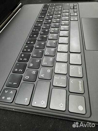 Apple magic keyboard iPad pro 12.9