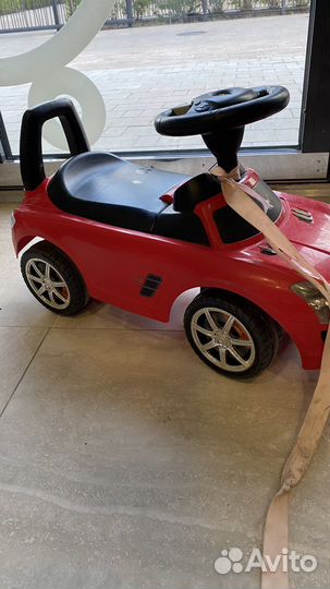 Машинка каталка толокар