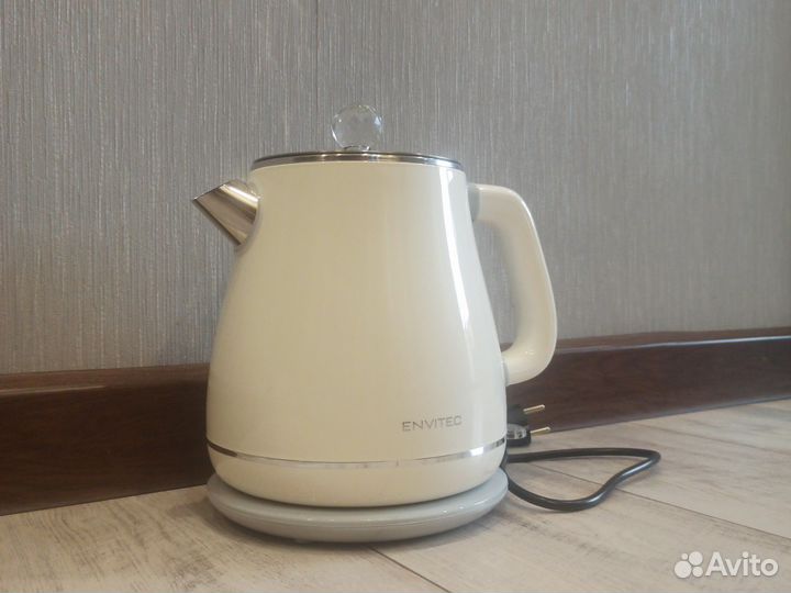 Чайник электрический новый