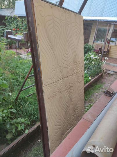 Металлическая дверь бу