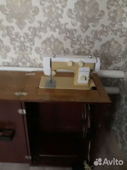 Швейная машина Чайка 2