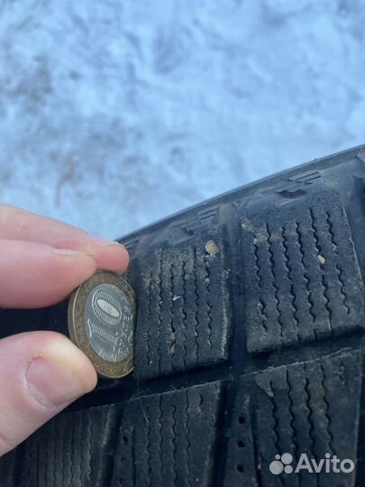 Bridgestone Blizzak Revo2 215/60 R17 96H