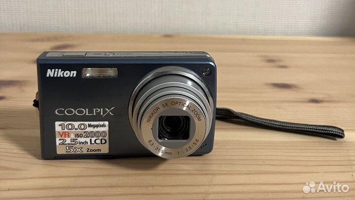 Цифровой фотоаппарат Nikon Coolpix S550