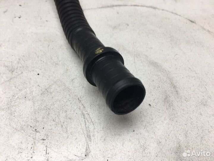 Патрубок воздушный Toyota Tundra 4.6 2012