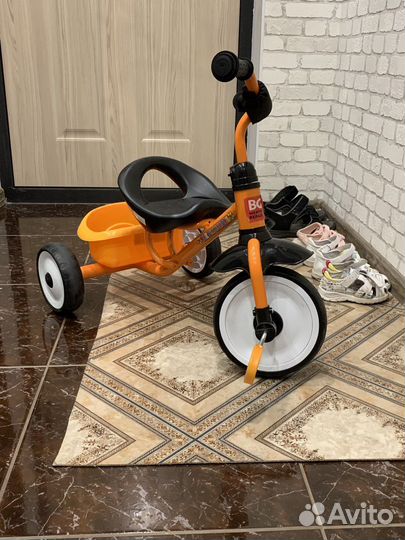 Трехколесный велосипед