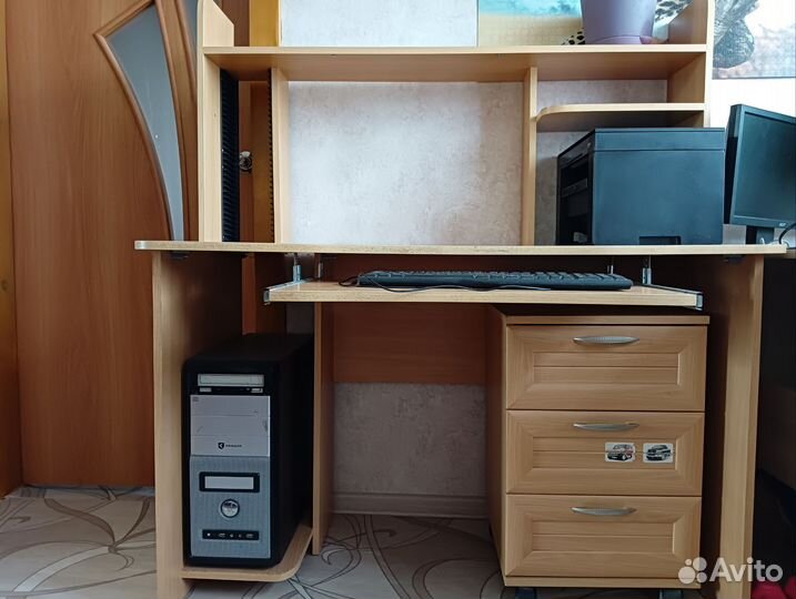 Компьютерный стол бу