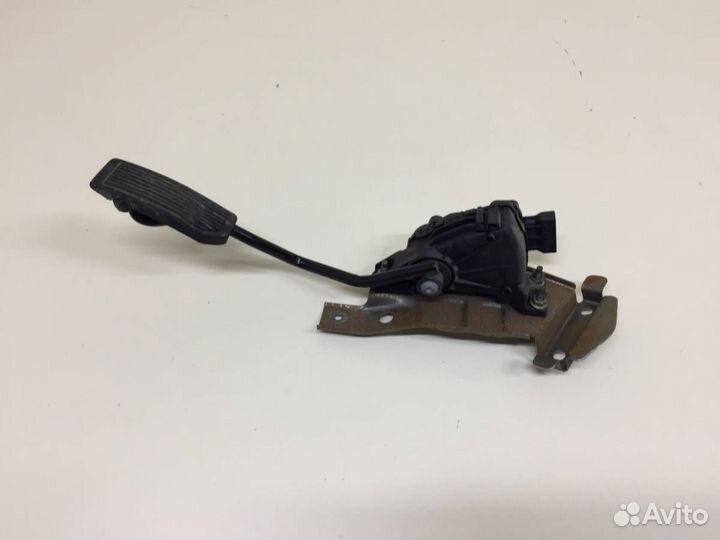 Педаль газа Nissan Almera N16 2000-2006