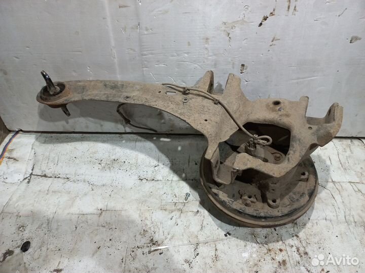 Задний левый рычаг Ford Focus 2