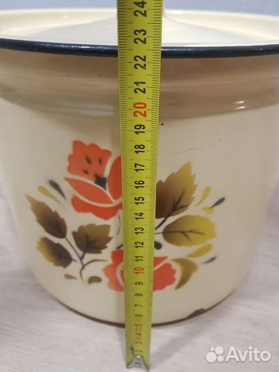 Кастрюля эмалированная