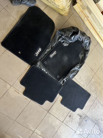 Коврики Jeep Grand Cherokee (оригинальные)