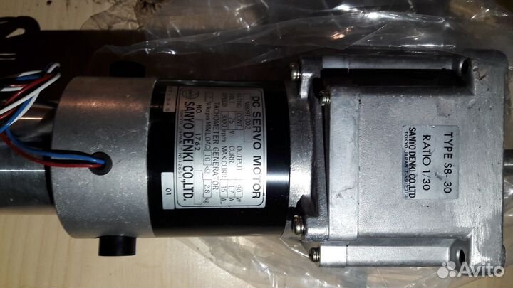 М809Т сервомотор, Япония