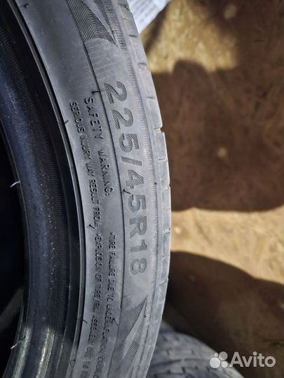 Triangle TH201 Sportex 225/45 R18 95Y
