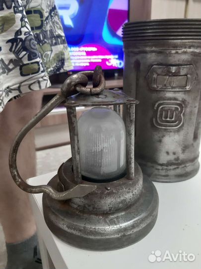 Лампа аккумуляторная универсальная (лау 4)