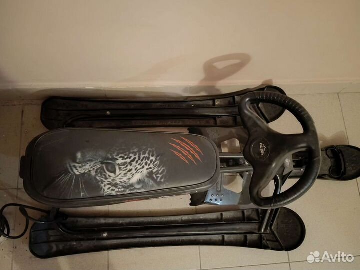 Снегокат с ручкой