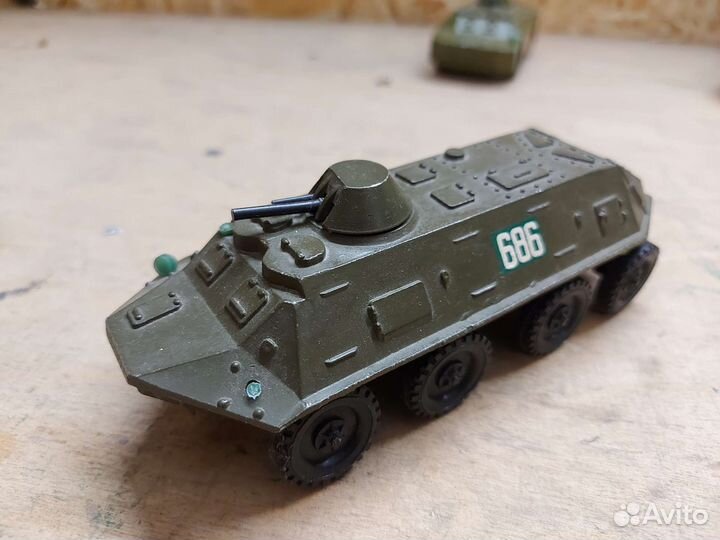 Танк т34, бтр, брдм, пушка