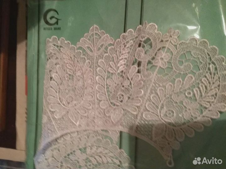 Кружево, ткани, нитки, иглы и другое