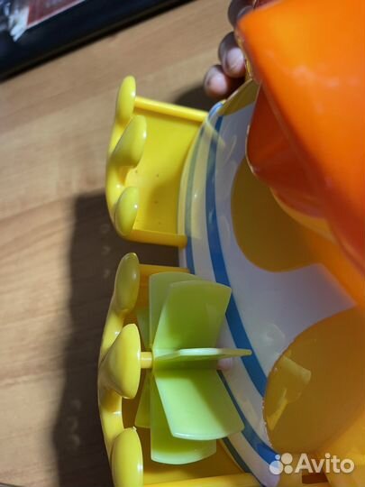 Игрушка для ванной Утка на присоске