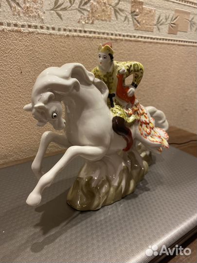 Статуэтка фарфор Иван Царевич