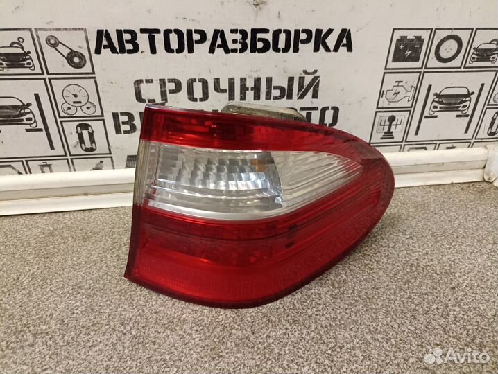 Фонарь задний наружный правый Mercedes Benz W211