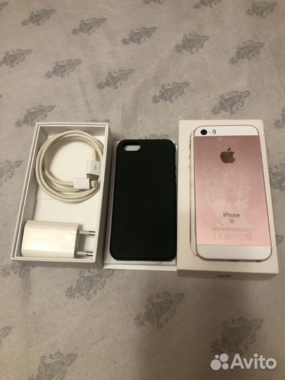 iPhone SE, 32 ГБ