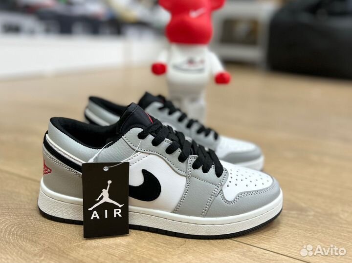 Кроссовки nike air jordan 1