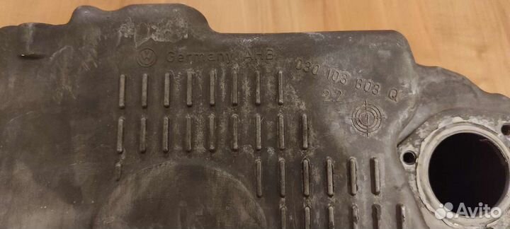 Поддон двигателя Volkswagen Golf 4 1.4-1.6 16V