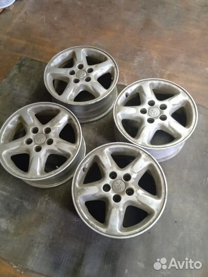 Литые диски R16 на toyota RAV4