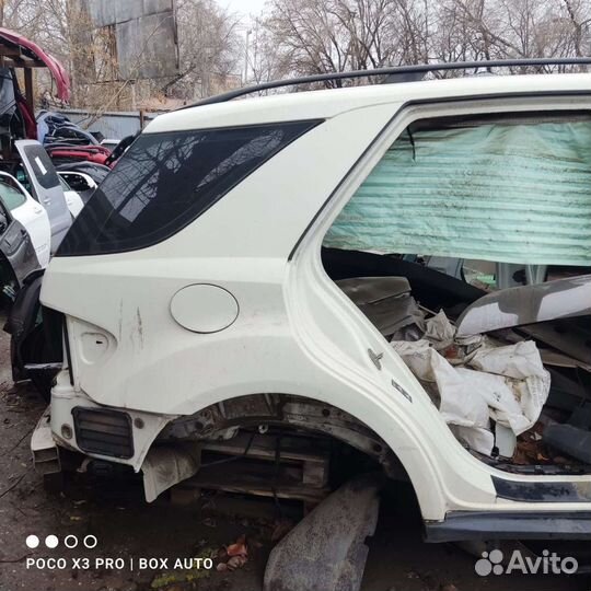 Крыло заднее правое Мерседес мл350 А164 Ремонтное