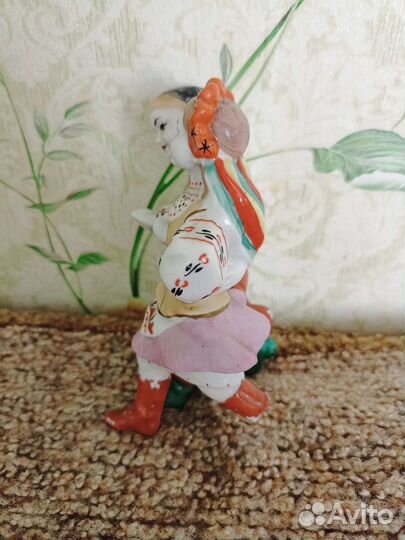 Статуэтка СССР украинский танец