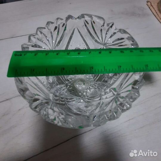 Хрустальная ваза