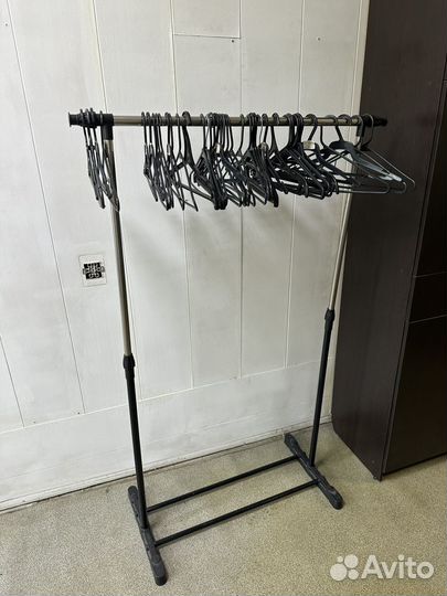 Стойка для одежды напольная