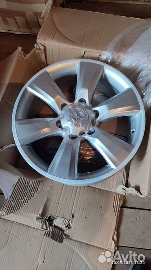 Диски на toyota prado r18