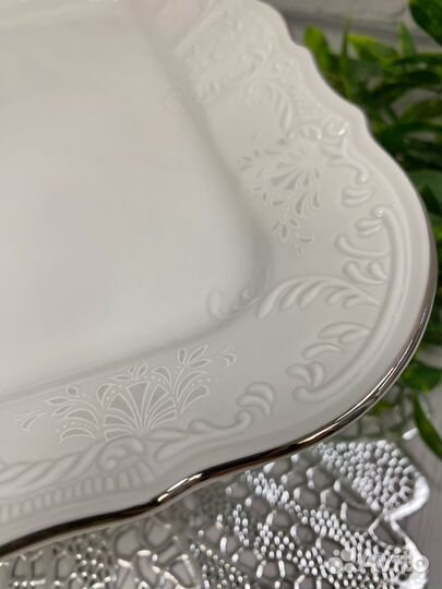 Поднос на ножке 