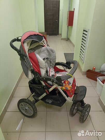 Прогулочная коляска