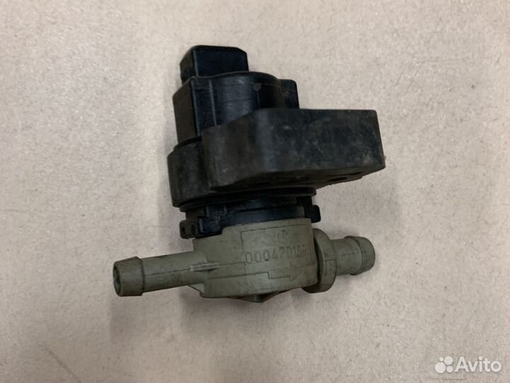 Клапан вентиляции топливного бака W208