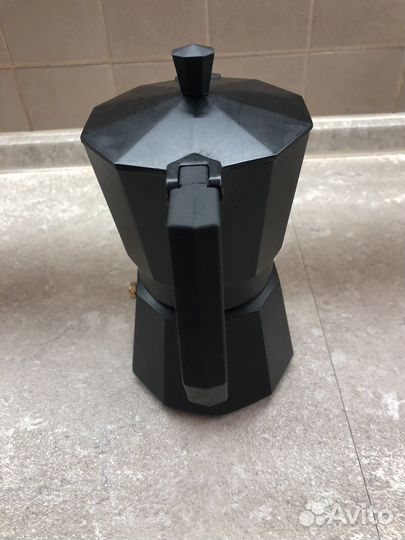 Гейзерная кофеварка