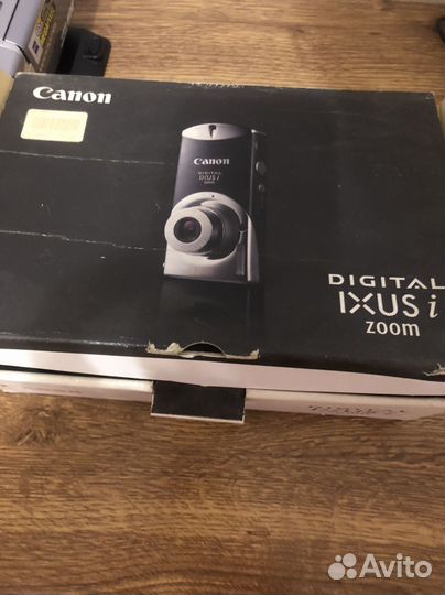 Фотокамера canon