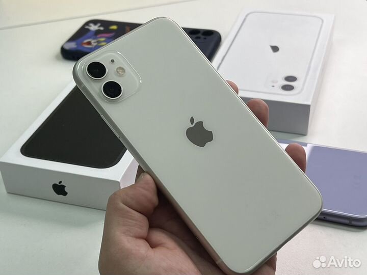 iPhone 11, 64 ГБ